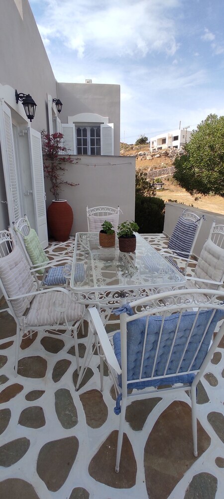 Zephyrus Sunset House