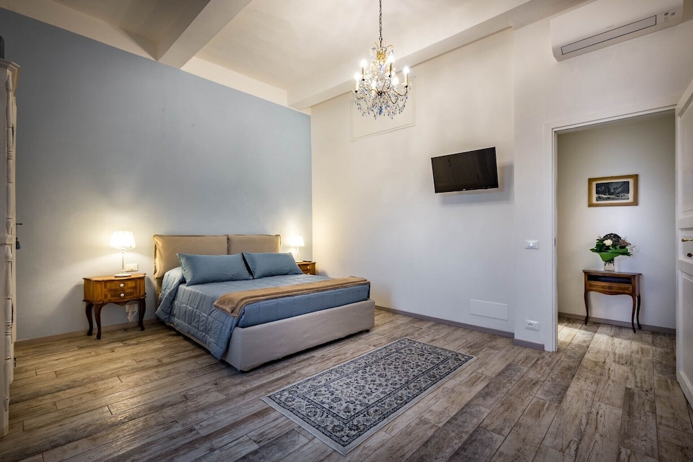 Arno Apartment A by Mmega