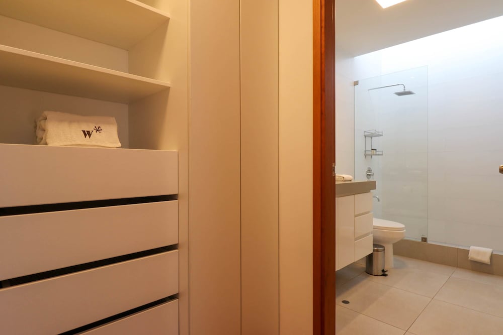 w Radiant 2BR w Modern Terrace in Miraflores