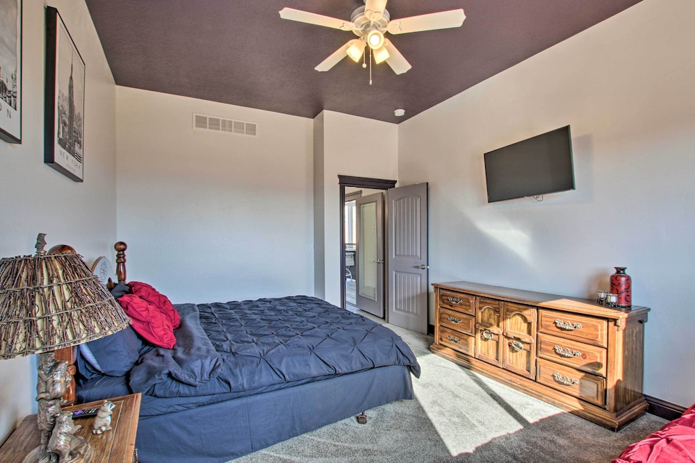 Spacious Home w/ Mtn Views: 2 Mi to Bear Lake! view 2