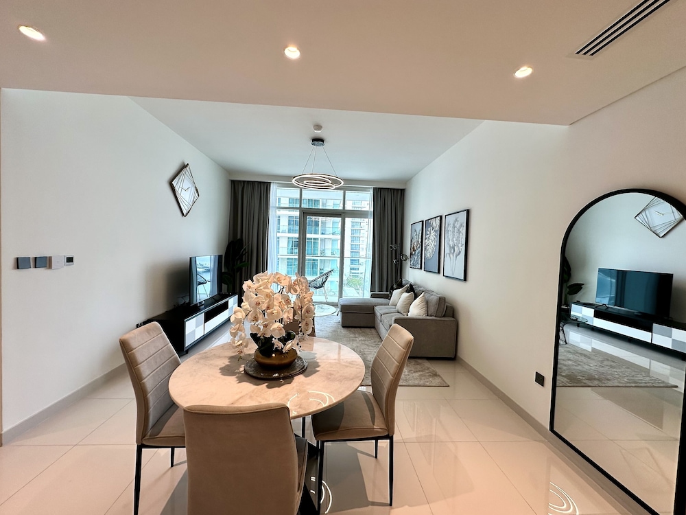 Lux BnB I Sun Rise Bay Tower I Ocean View