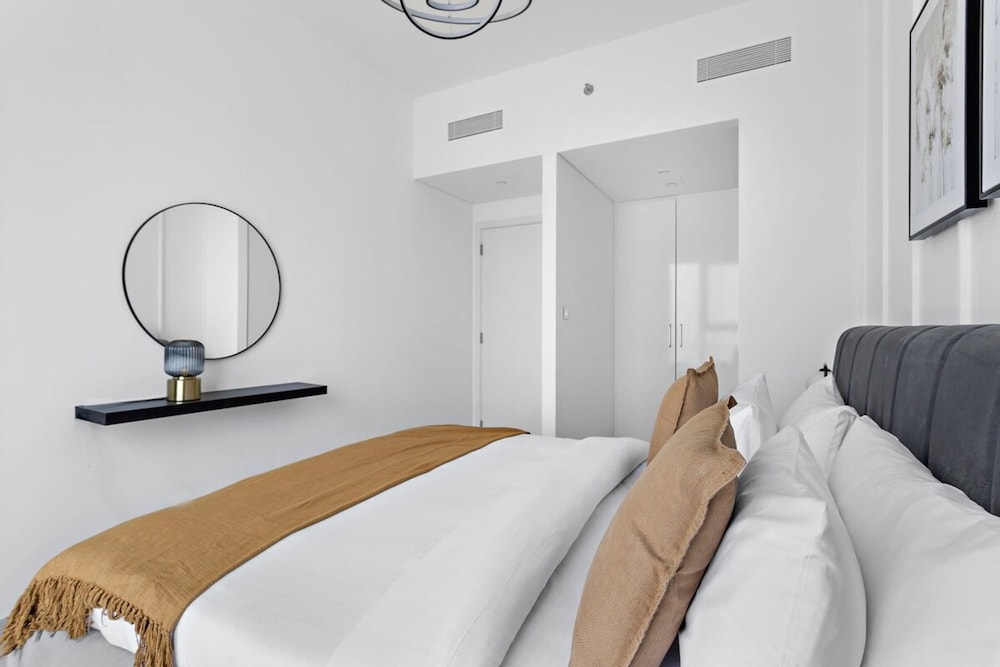 Silkhaus Lavish 1bdr in New Tower Pool Gym