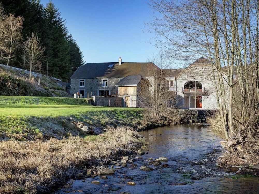 Cozy Holiday Home in Gedinne near Forest