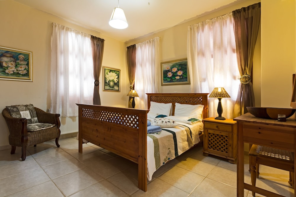 Irene Villa view 3