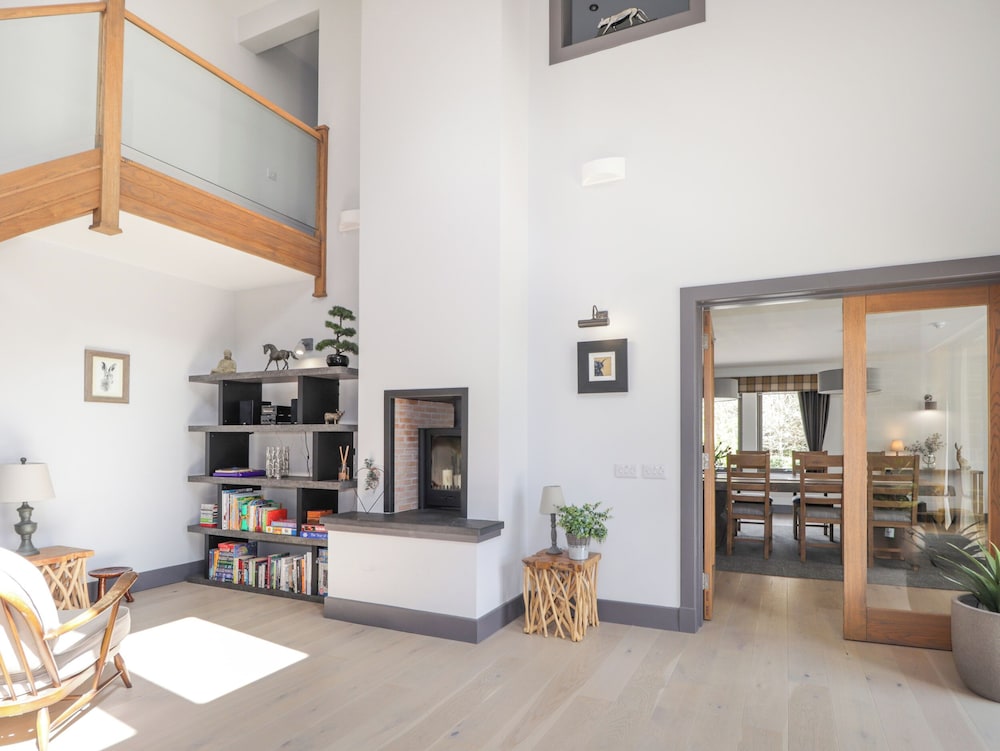 Ben Luna Lodge