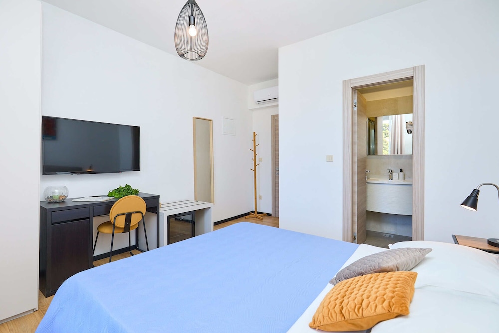 Dubrovnik Vacations - Boutique Garden Rooms - Property Image 25