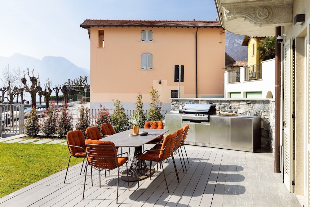 Lakeside Luxury Apartment in Lake Como