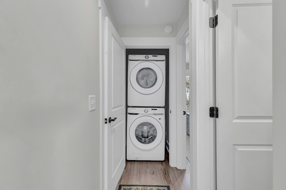 Oceanwatch Cottage by Topsail Realty