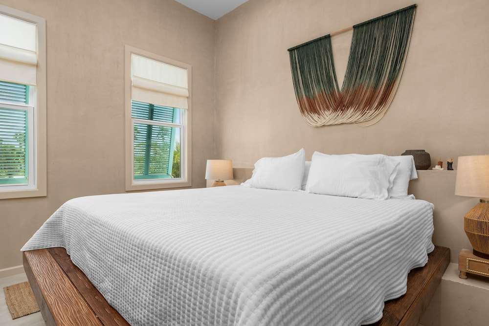 Nomad House At The Shores 3 Bedroom Home