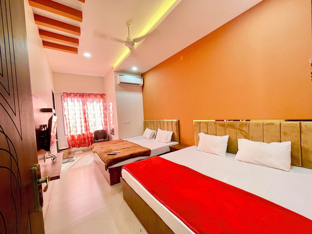 Hotel T P Inn near Mahakaleshwar Temple