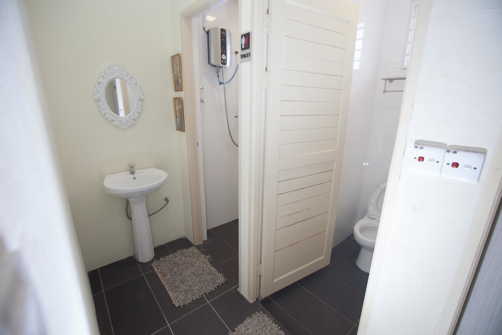 Natol Homestay - Paris BDC