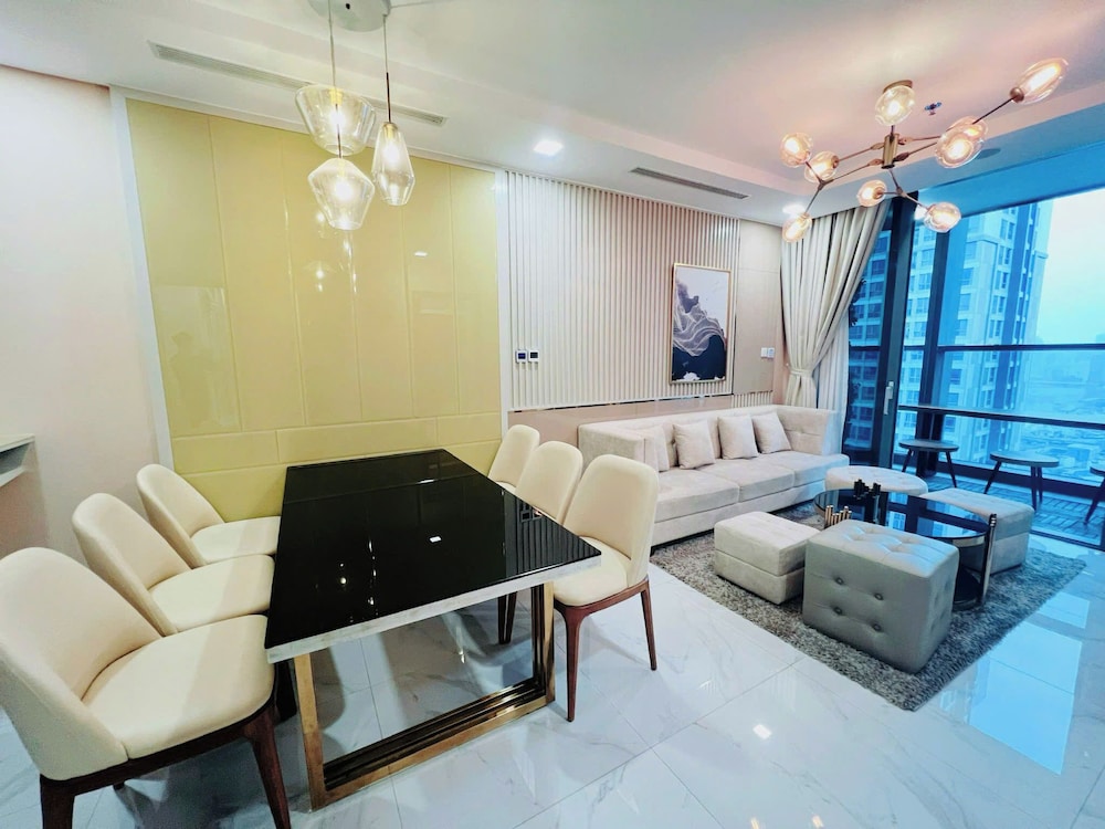 Vinhome Central Park - ADVANTAGE HOME