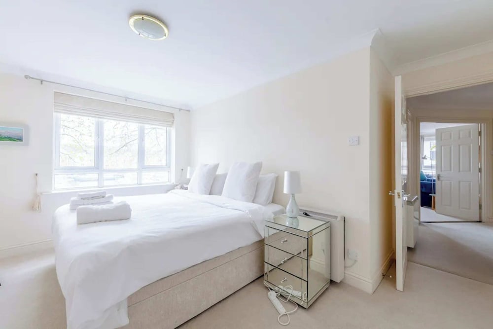 Unique Waterfront 2BD Flat - Rotherhithe