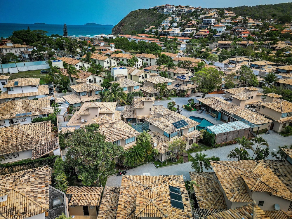 Bz75 Casa 4 suítes Geriba 250m da praia