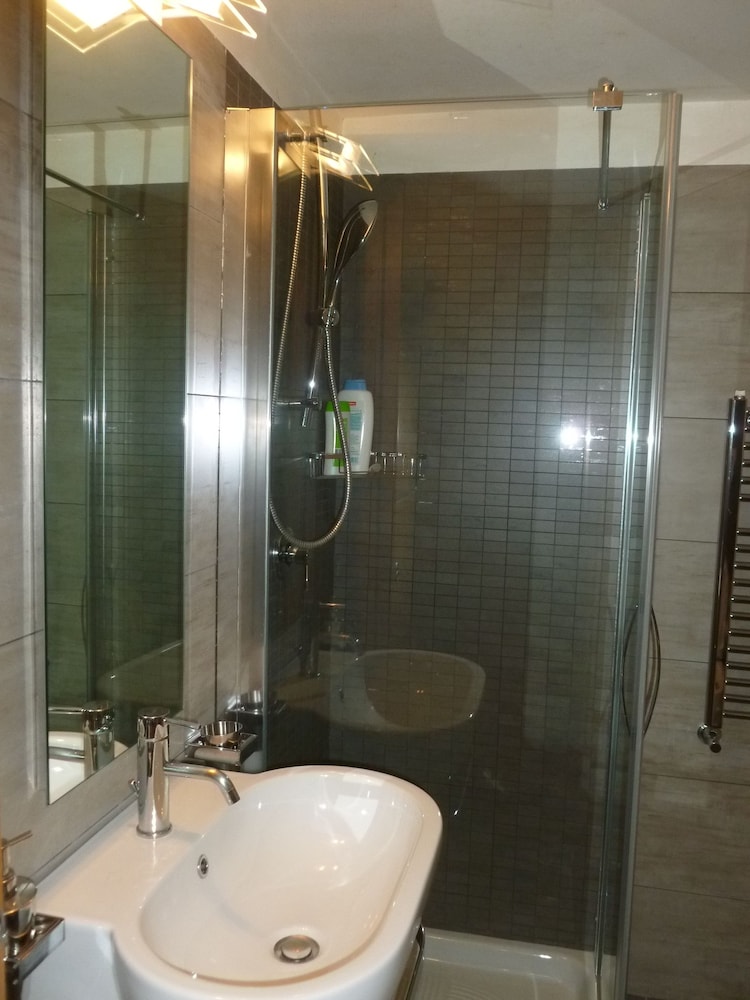Casa Masù en Salerno — bathroom