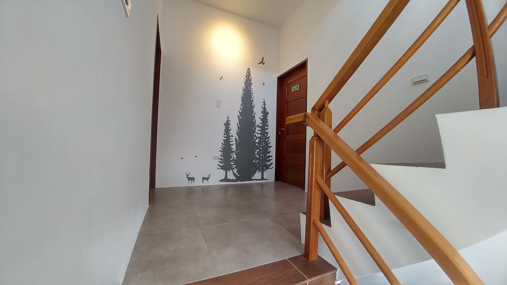 Field Trail B&B