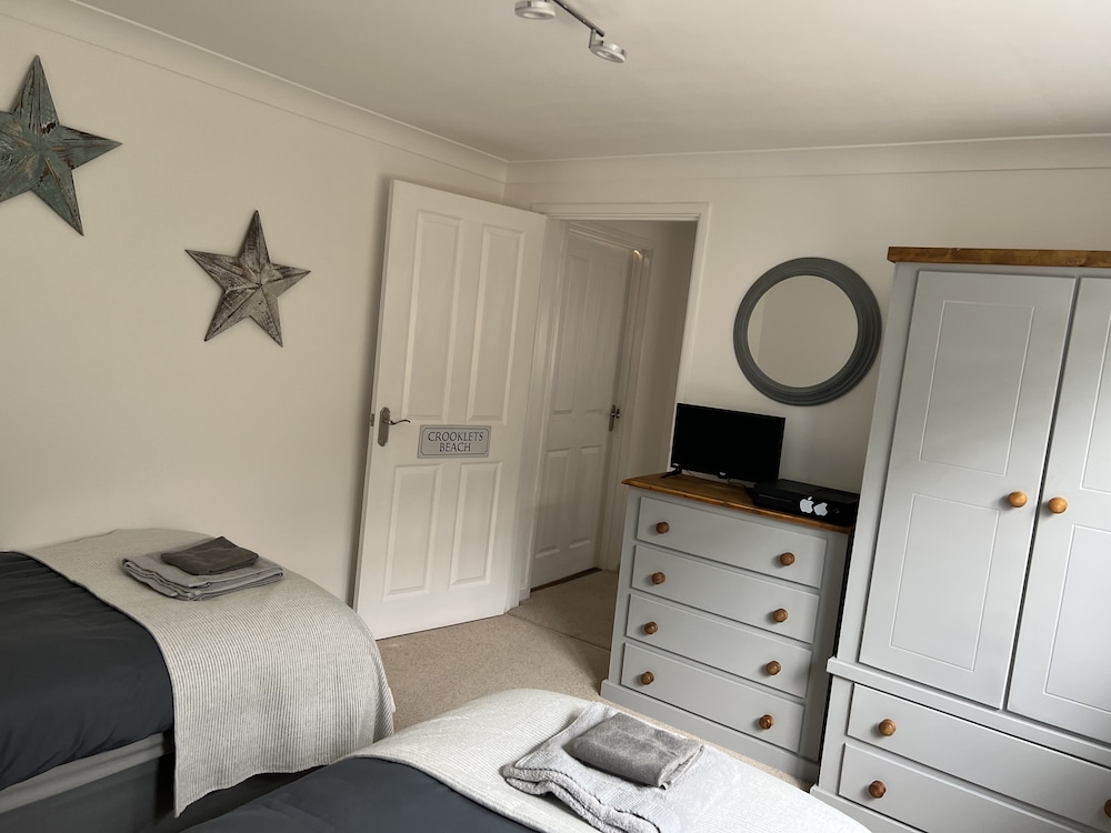 Bescot House, Bramble Hill, Bude, 4 bed det House