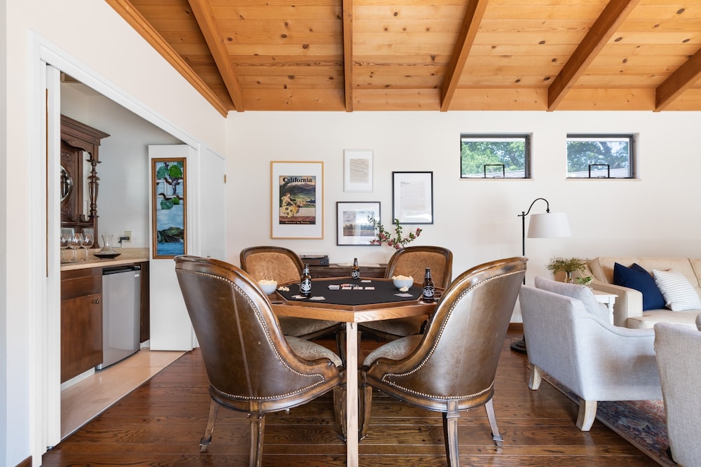 Wildflower by Avantstay Gorgeous Wine Country Home w Pool Bocce Ball Court Huge Yard