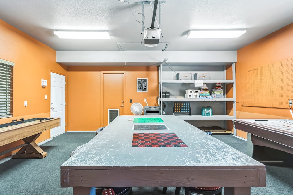 Beautiful Sunsets at 3BR Villa in Reno