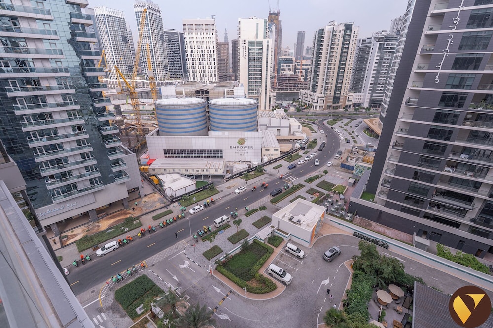 Royal Regency Business Bay near Downtown