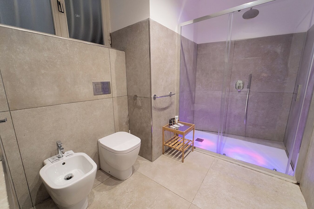 P.C. BOUTIQUE DE GASPERI by ClaPa Group Dislocated Hospitality