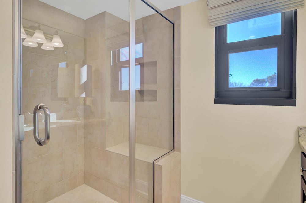 Oceanfront w Pool Beach Access Balcony View 312 B Shipwatch by Avantstay