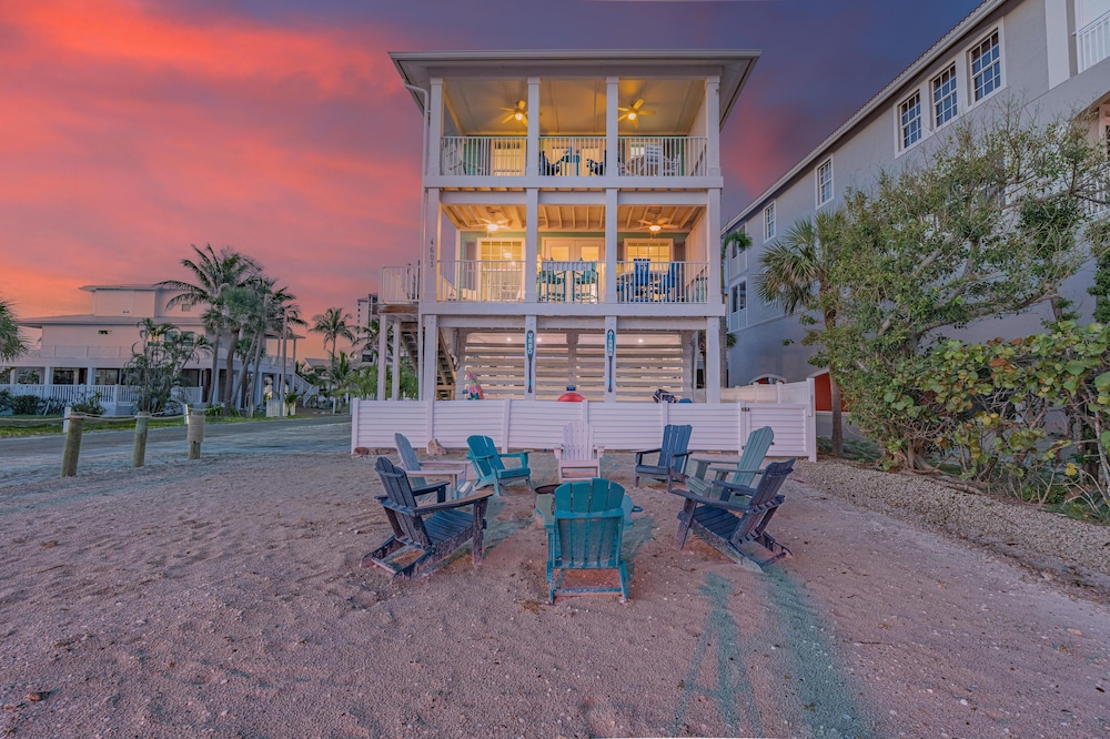 Sunset Paradise
