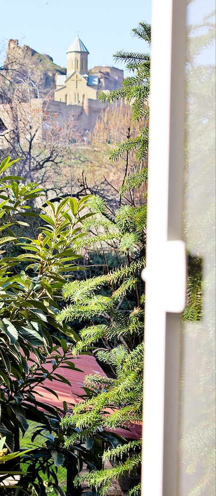 Red Fox Guesthouse
