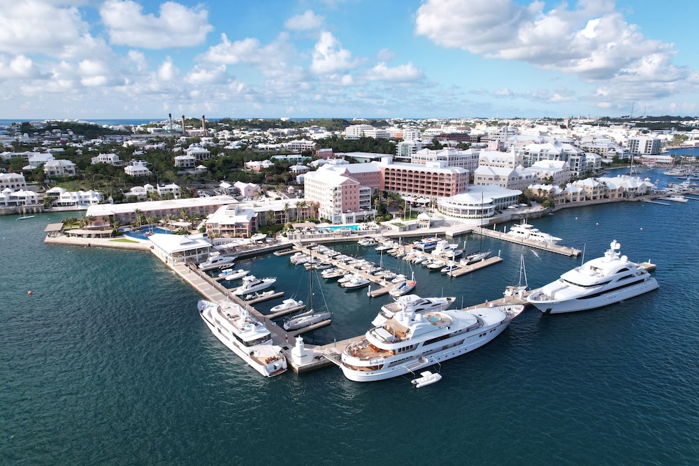 Bermuda Vacations - Hamilton Princess - Fairmont Gold Experience - Property Image 1