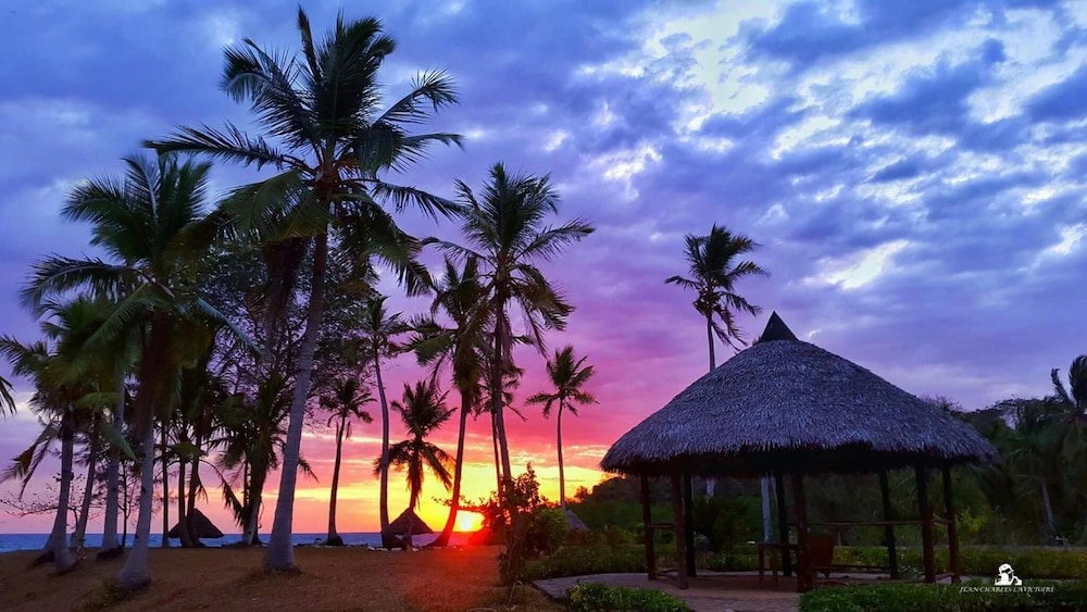 Ocean Beach Sakatia