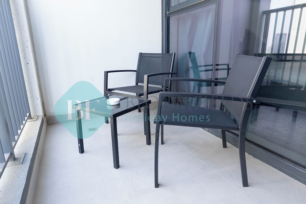 Bloomfields Metropolitan 3BR In Bridges