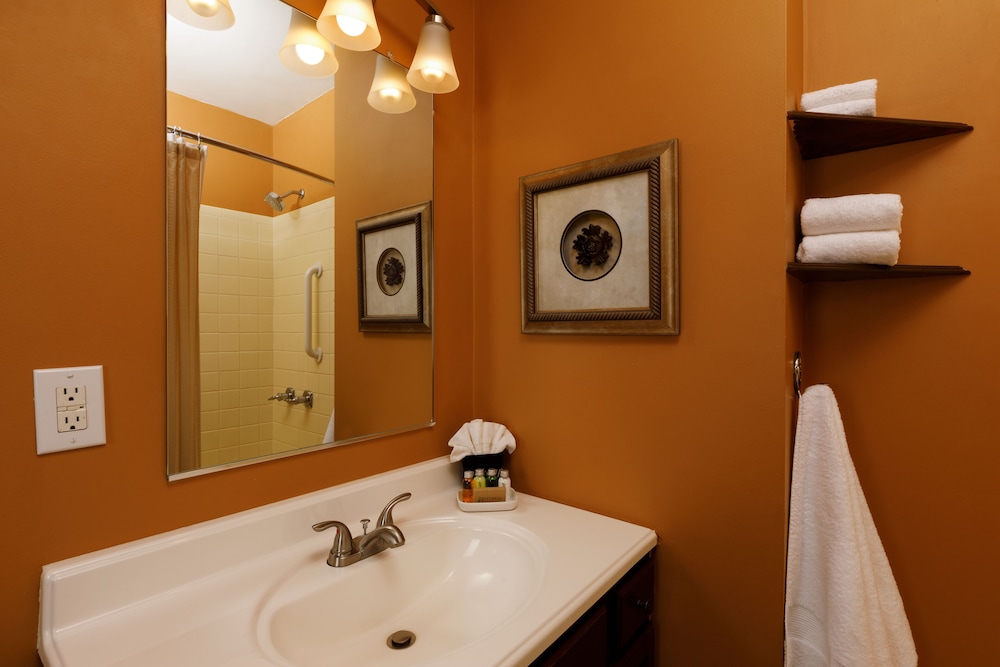 The Kalamazoo House Downtown Hotel & Suites