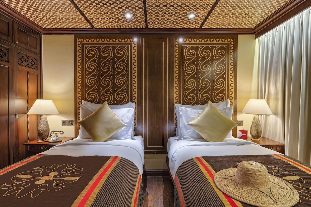 Heritage Line Anawrahta Cruise