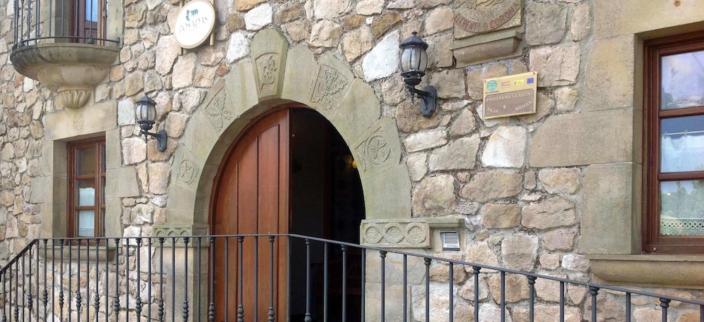Posada Rural El Trenti de Corona
