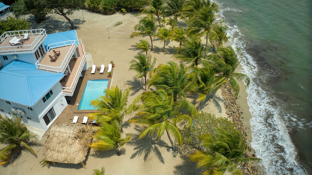 Dolphin Beach Villa