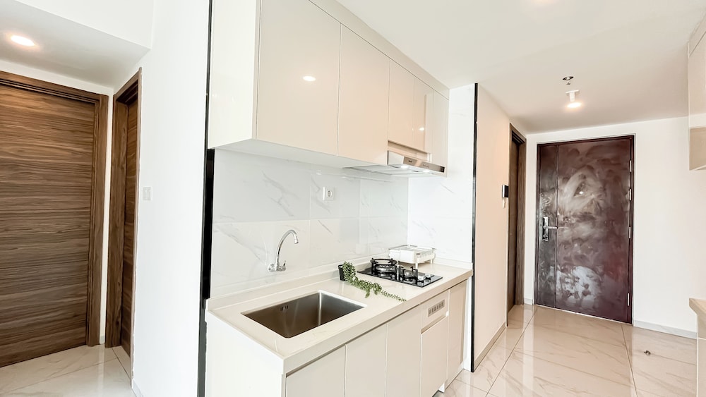 Quiet And Homey 2Br With Extra Room Apartment Sky House Bsd