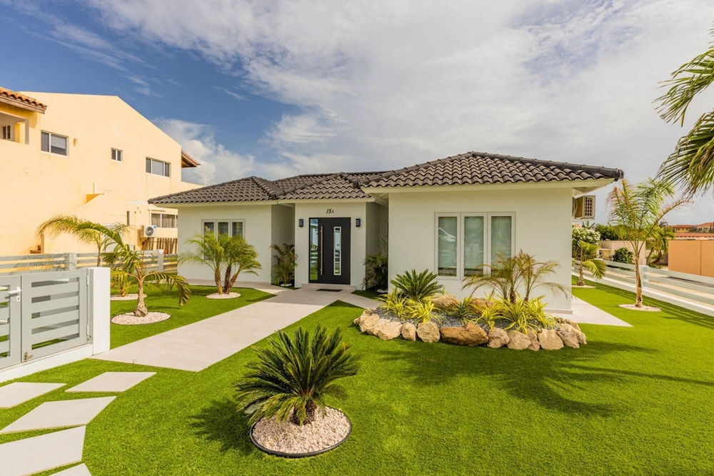 Brand NEW 3BR 2BA Villa With Amazing Amenities