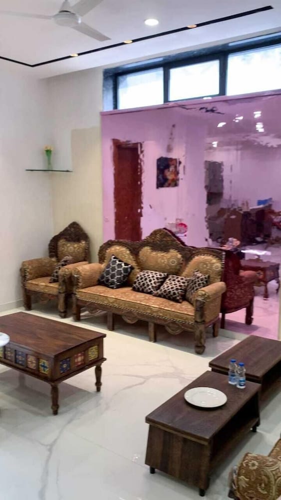 AKD HOMES