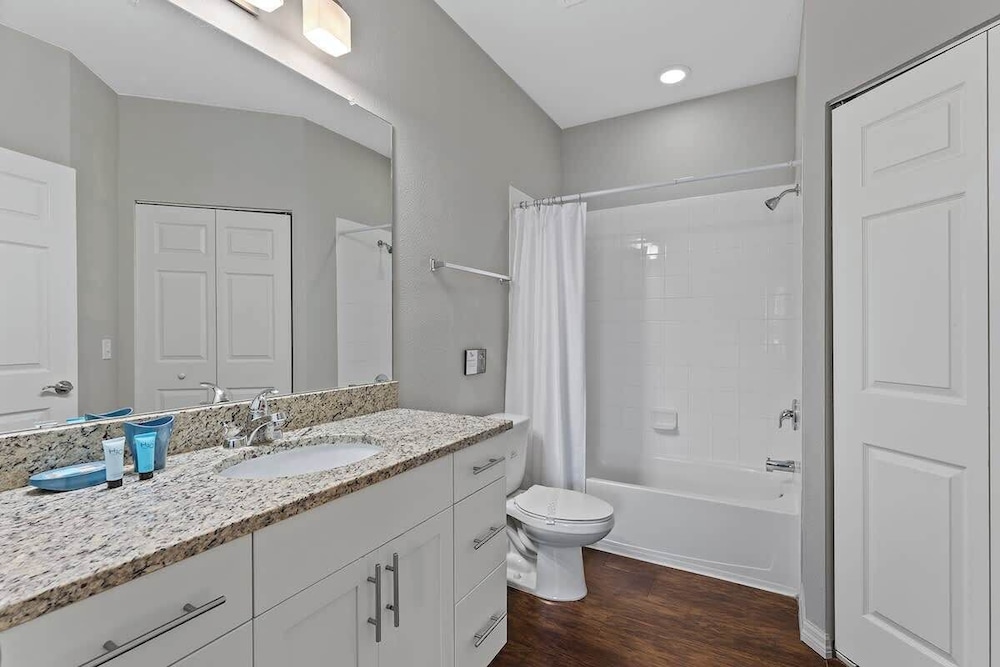Family Getaway, 4BR Home Near Disney