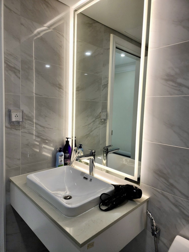 Hateco Laroma Royal Apartments