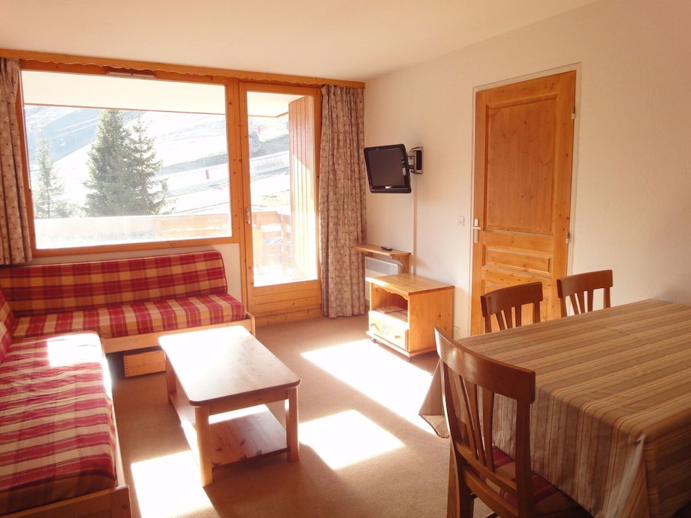 Stylish Apartment in Meribel
