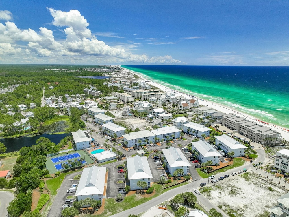 Beachside Villas 412