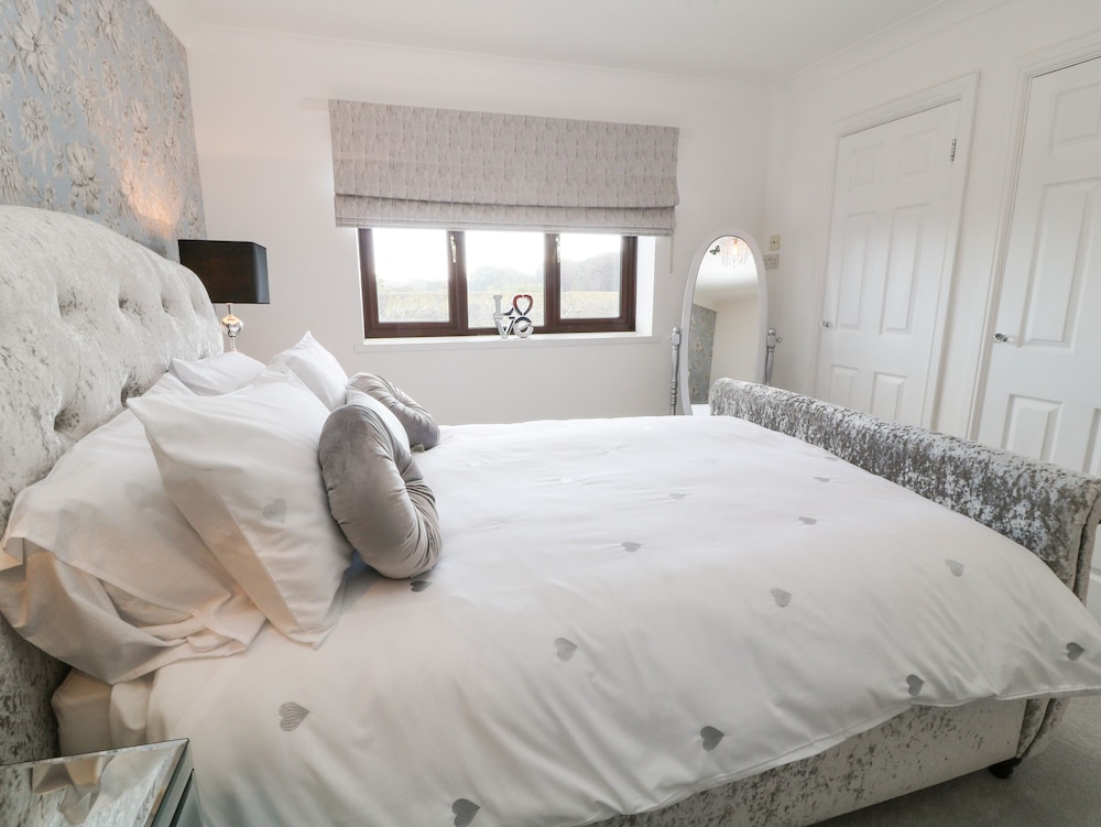 12 Claremont Falls