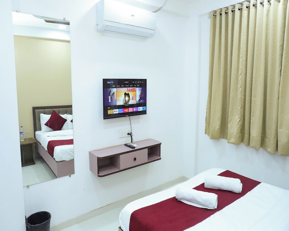 Hotel Devanshri Rooms & Restaurant