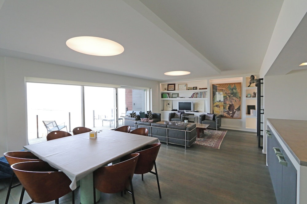 Apartment in Het Zoute With Sea Views