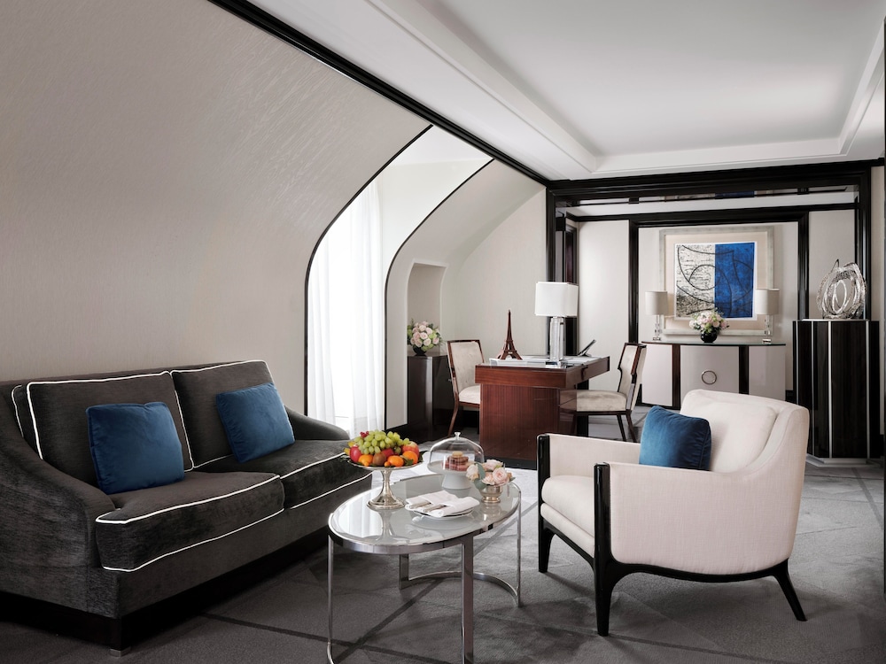 The Peninsula Paris