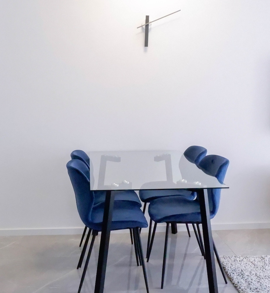 Procy 103 Sea View Apartment Ideal for Long or Short Stays