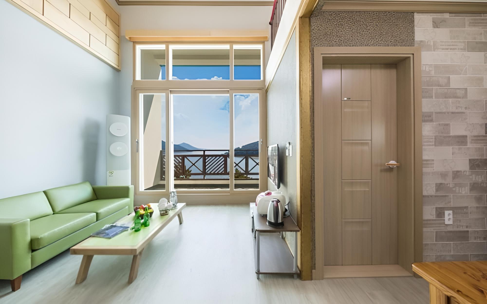Yeosu Ailia Pension