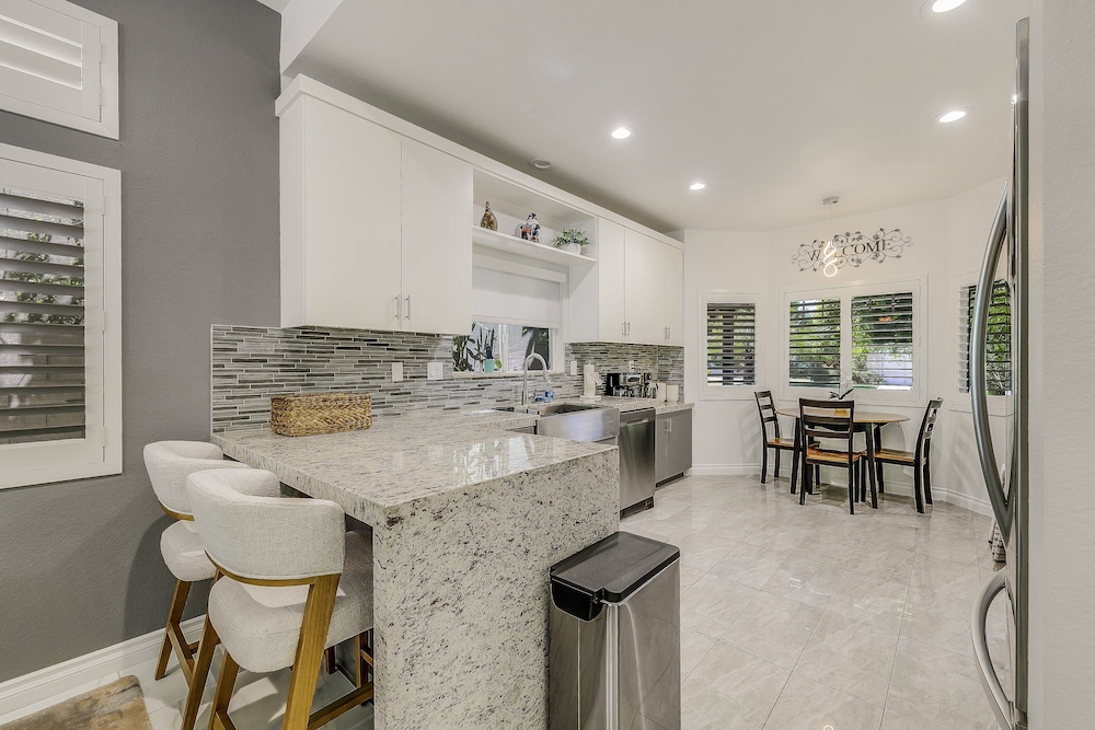 Desert Oasis Retreat Palm Meadows Gem 3 Bedroom Home