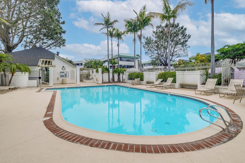 1 Mi to Coast: Family-friendly Gem in Solana Beach